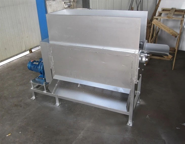 Coconut Husk Remover Machine