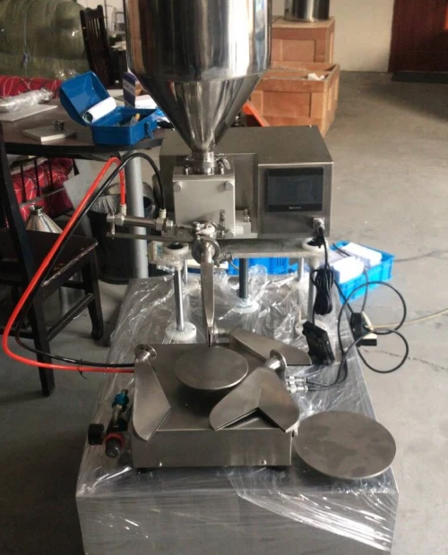 Electric cake icing machine Electric cake icing machine